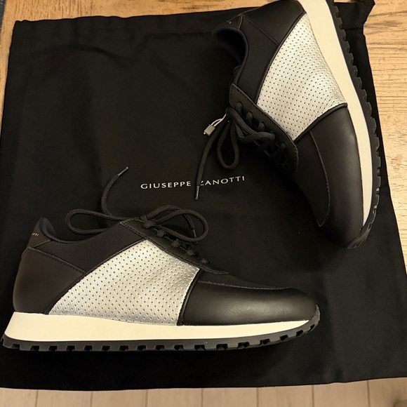 Giuseppe Zanotti Womens Black and Silver Sneakers - Picture 8 of 14